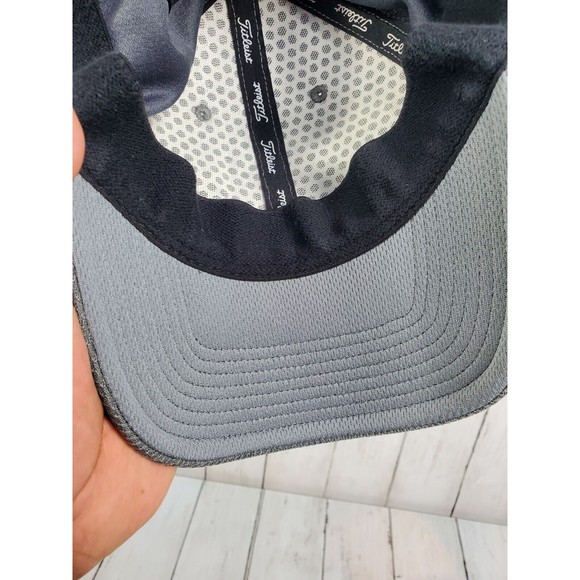 Titleist Pro V1 FJ Fitted Hat Cap Mens M/L Gray Golf Outdoors Nice Mesh - Picture 8 of 13